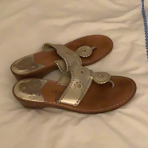 Jack Rogers sandals 8 Med Gold - Picture 2 of 4